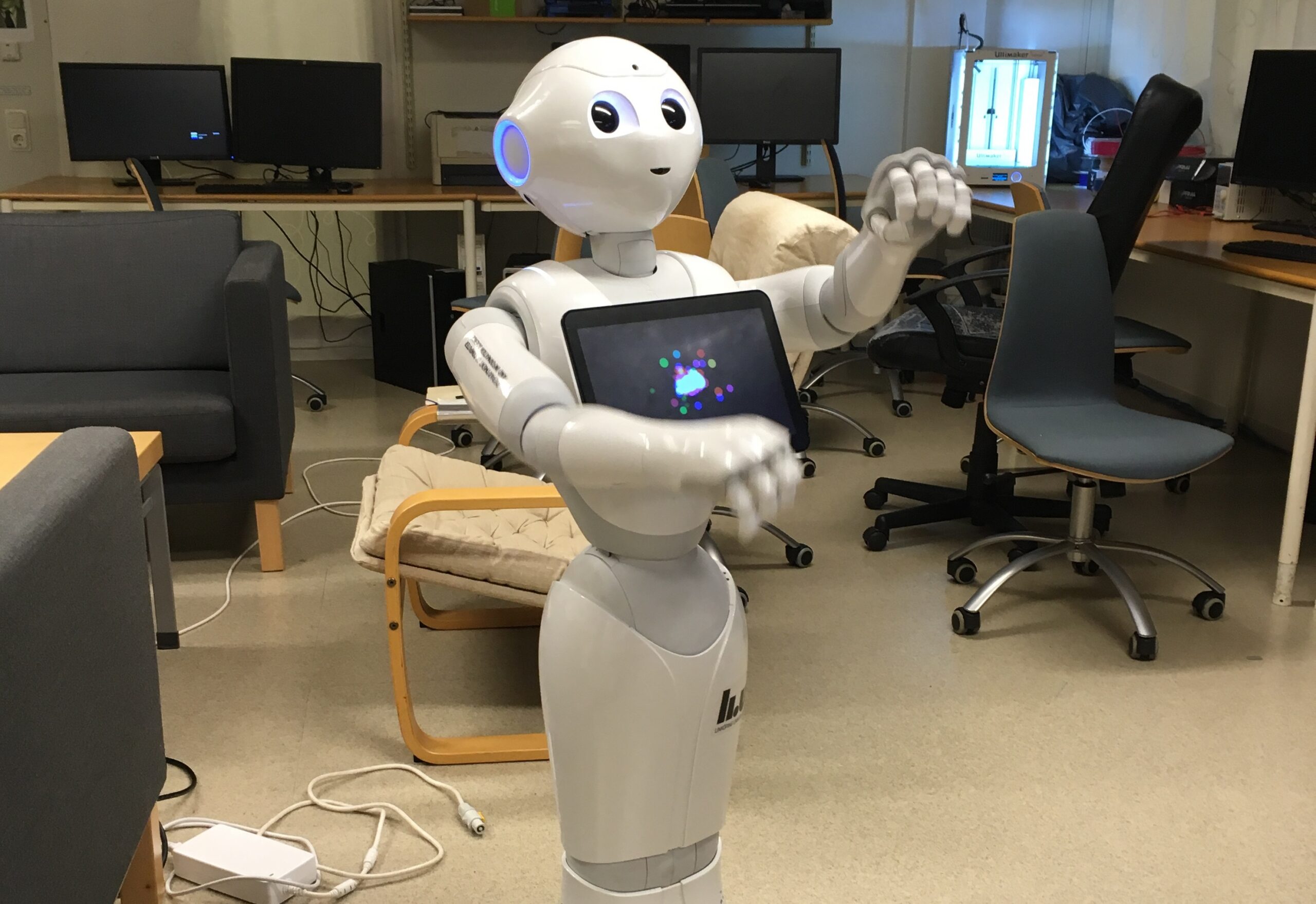 Pepper The Robot - Gangnam Style