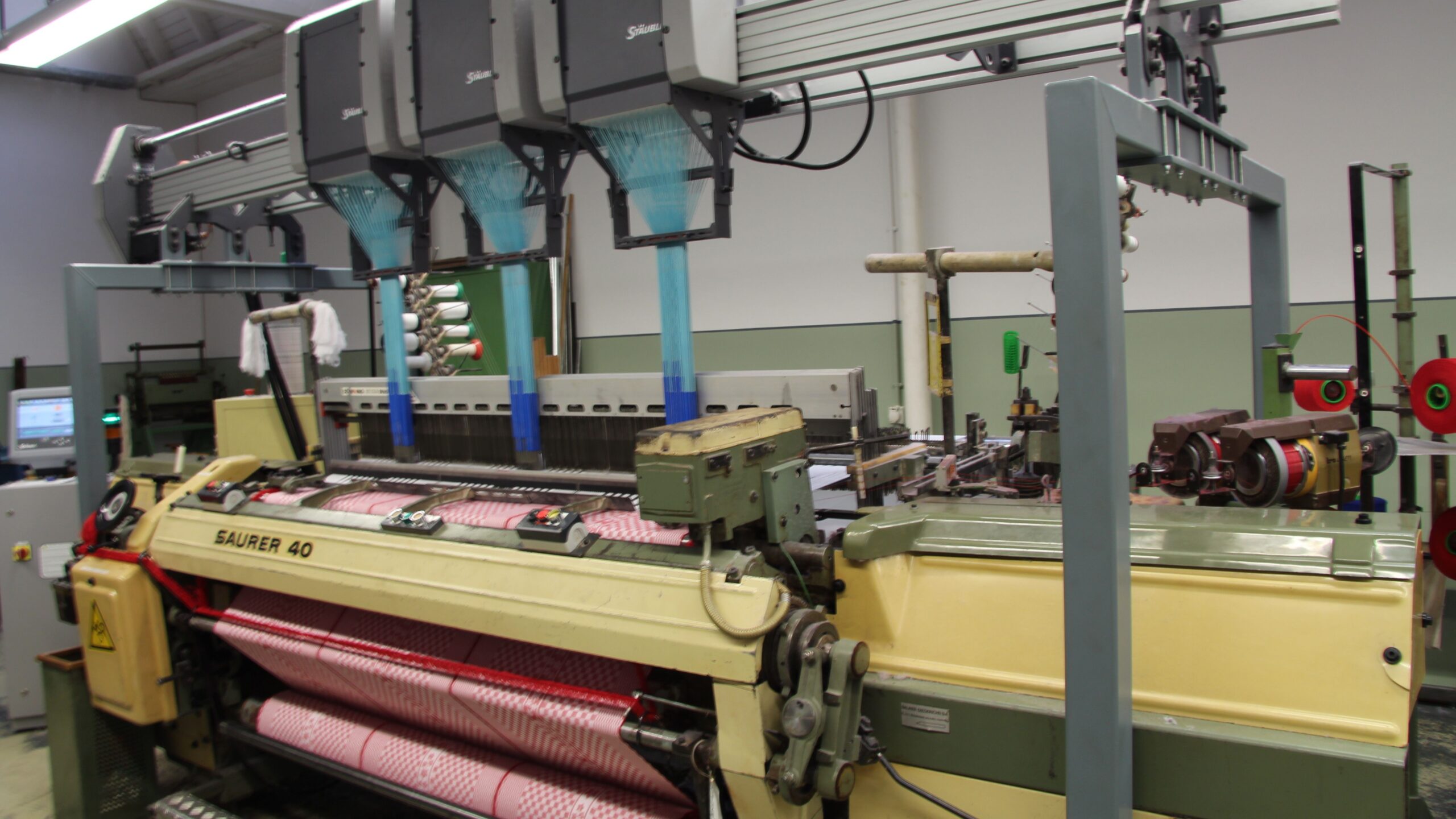 Rapier Rod Weaving Machine Saurer 400 with digital Jacquard Machine V: Turning Off