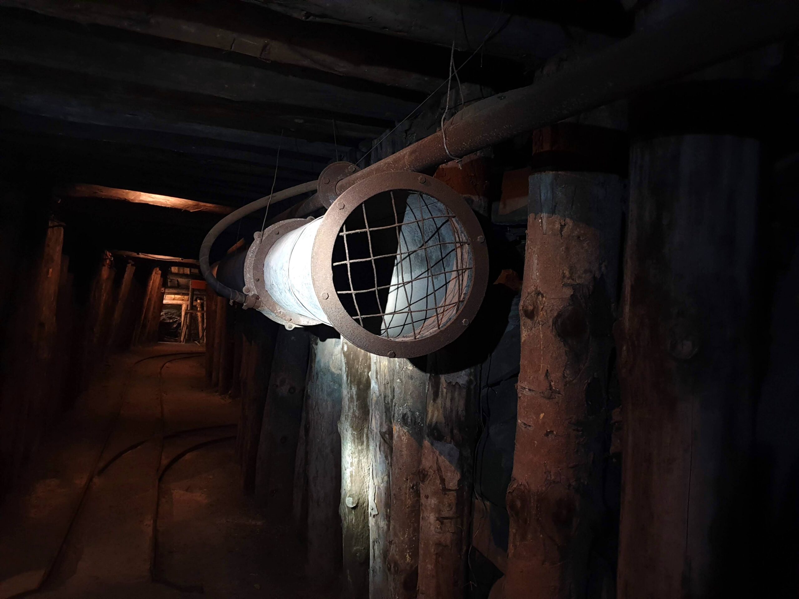 IDRIJA, ANTHONY`S SHAFT; A BLOWING FAN