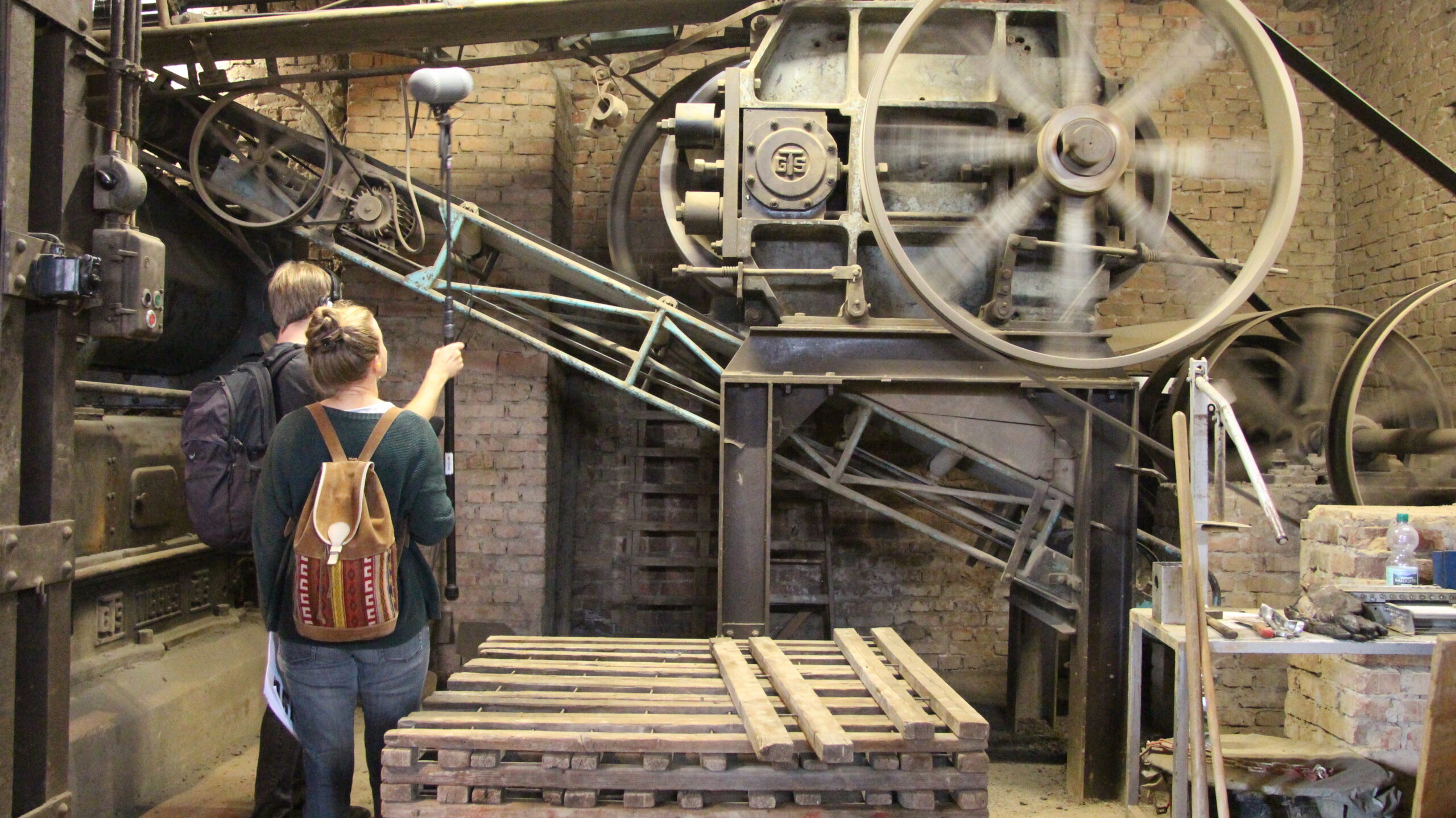 Industrial Brick Production VIII – Transmission Belts and Press