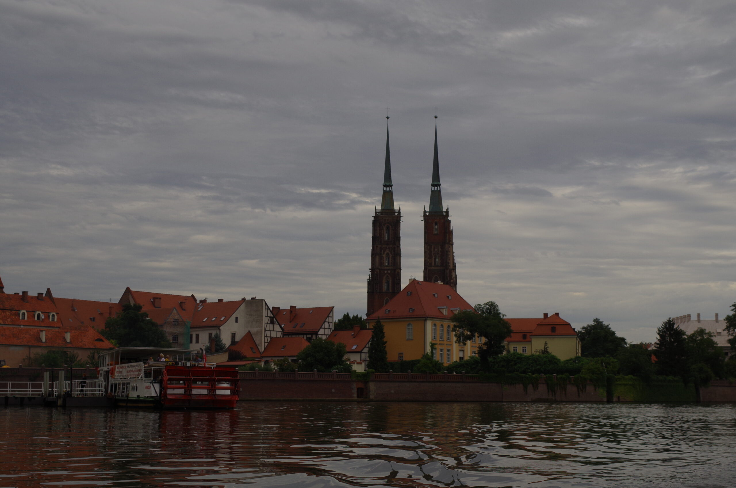 A cruise on the Wrocław Water Junction (binaural), part 1