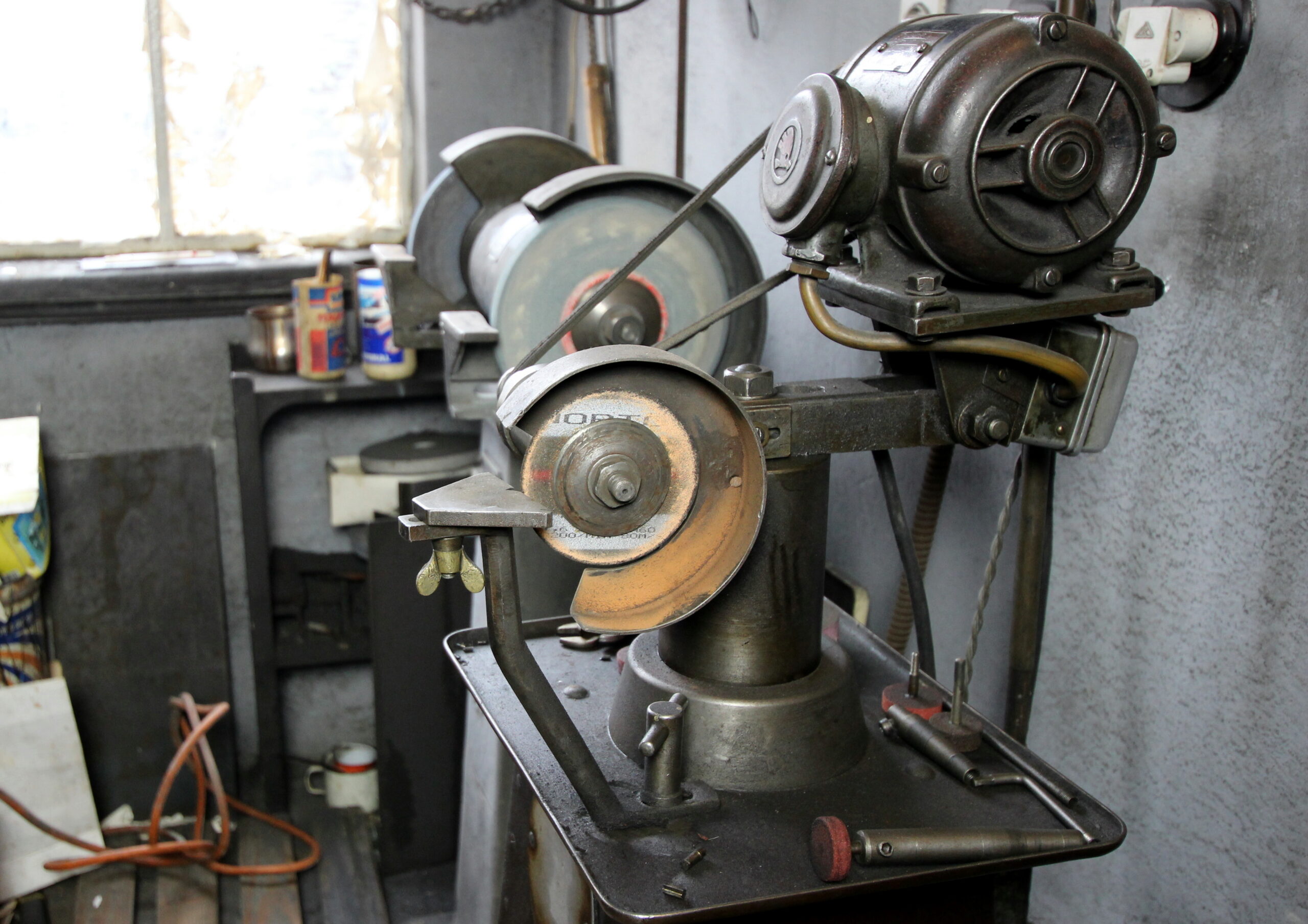 Kunaver`s mechanical metal workshop, Grinder Škoda