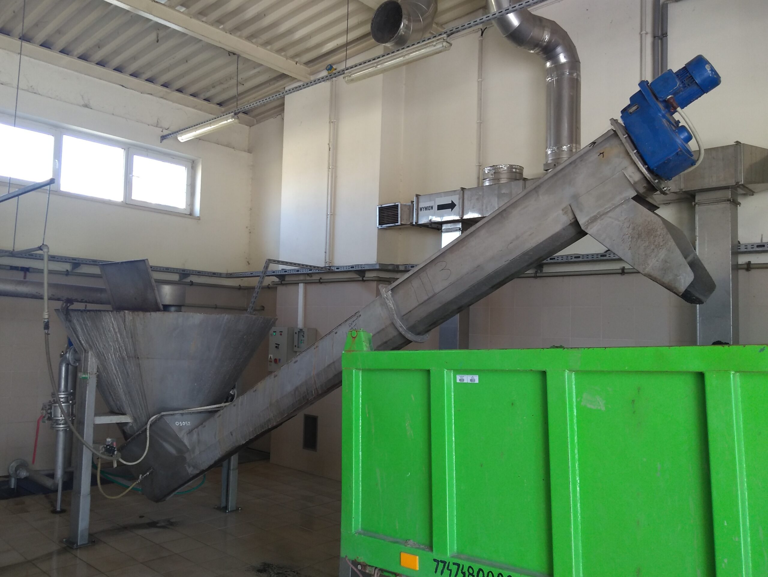 The sewage treatment plant (7): the sand pit – the sand removal building