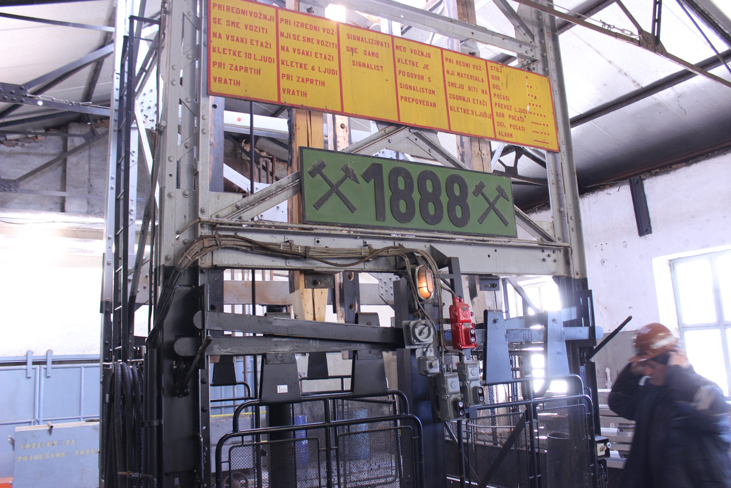 The Coal Minig Museum of Slovenia, Signaling methods - "STOP" signal