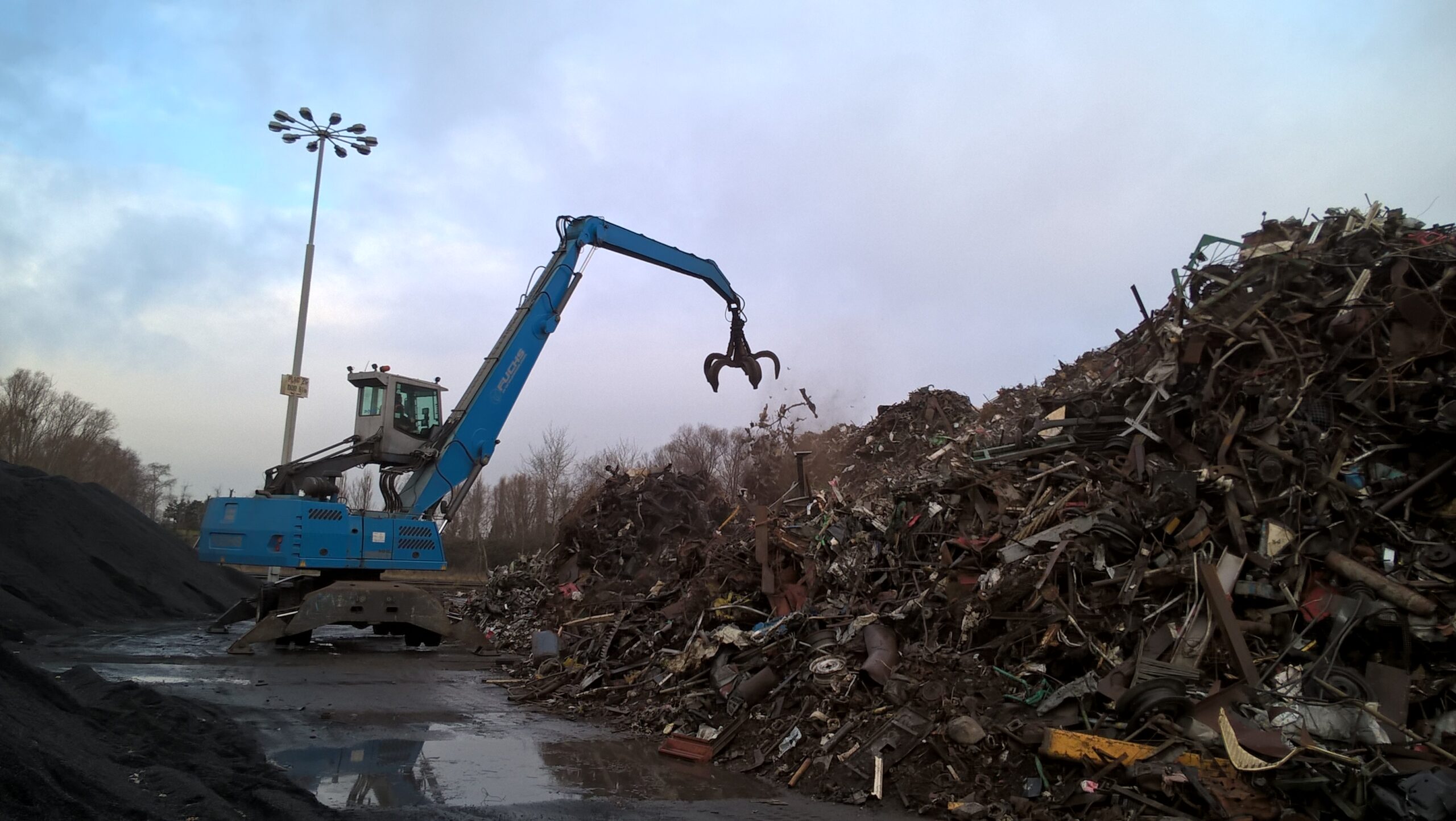 Gdansk Port - scrap metal transhipment
