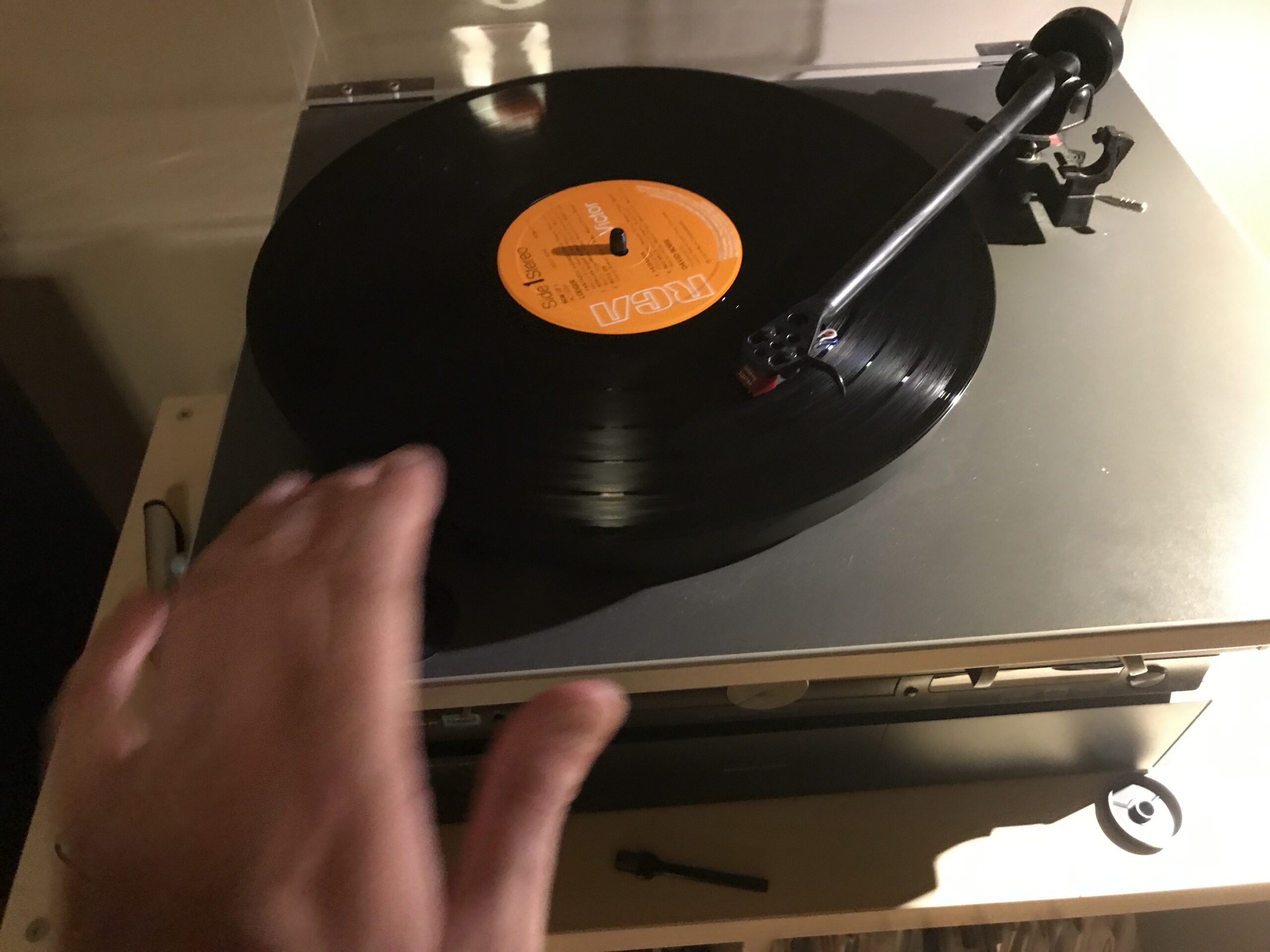 Scratching: a soundscape