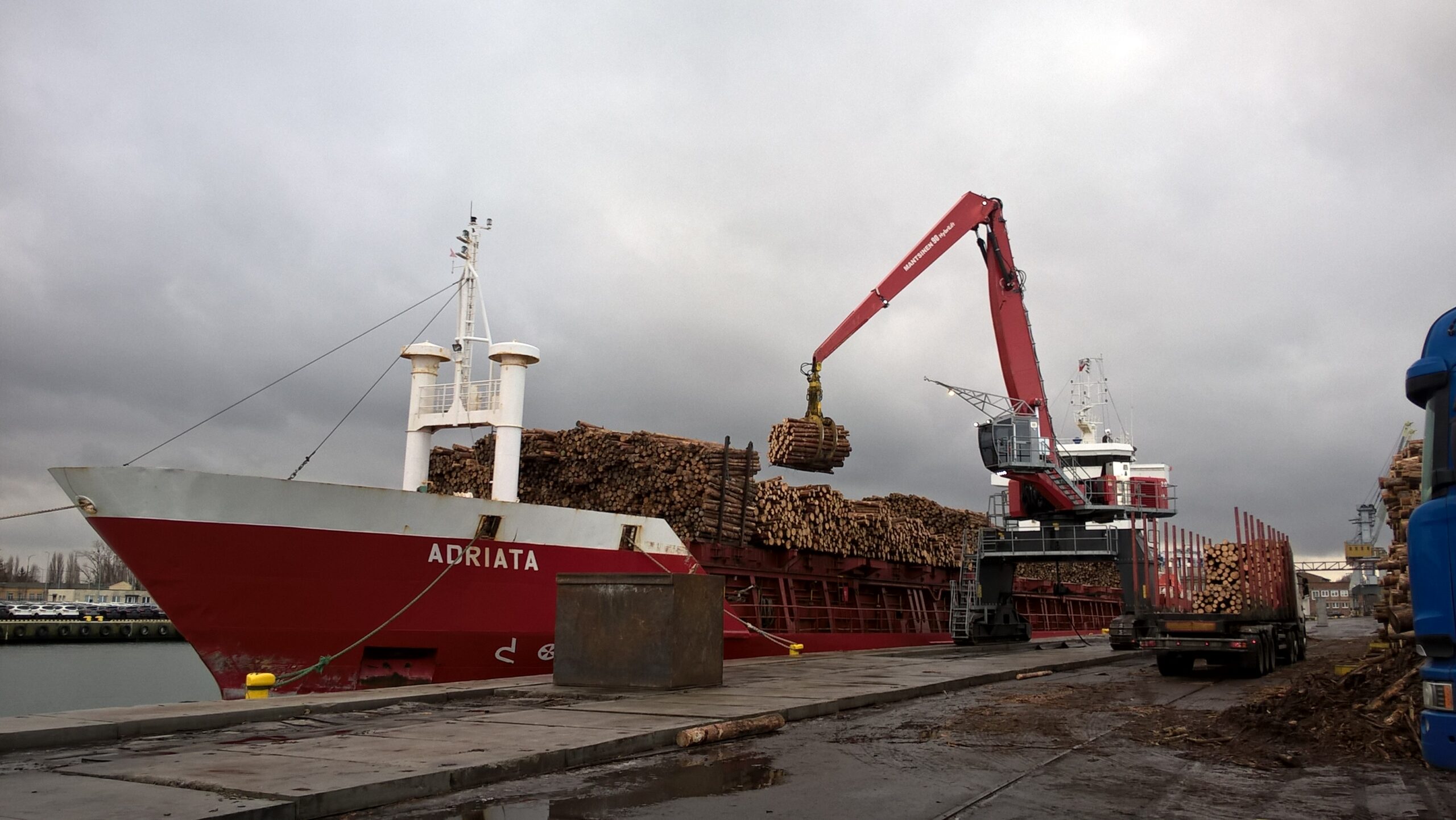 Gdansk Port - loading timber onto a ship