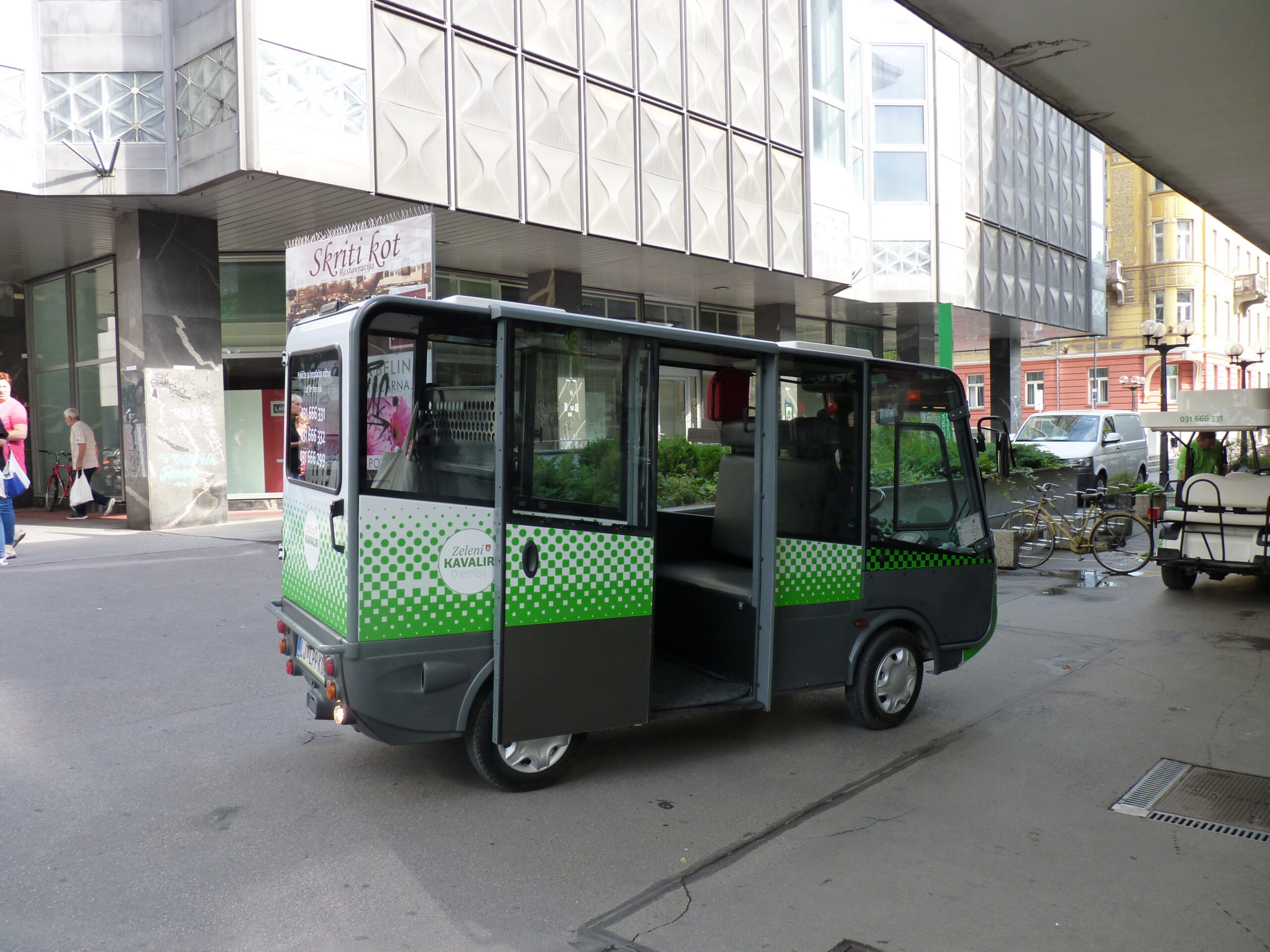 Electric-powered vehicle Kavalir- soundscape, Ljubljana