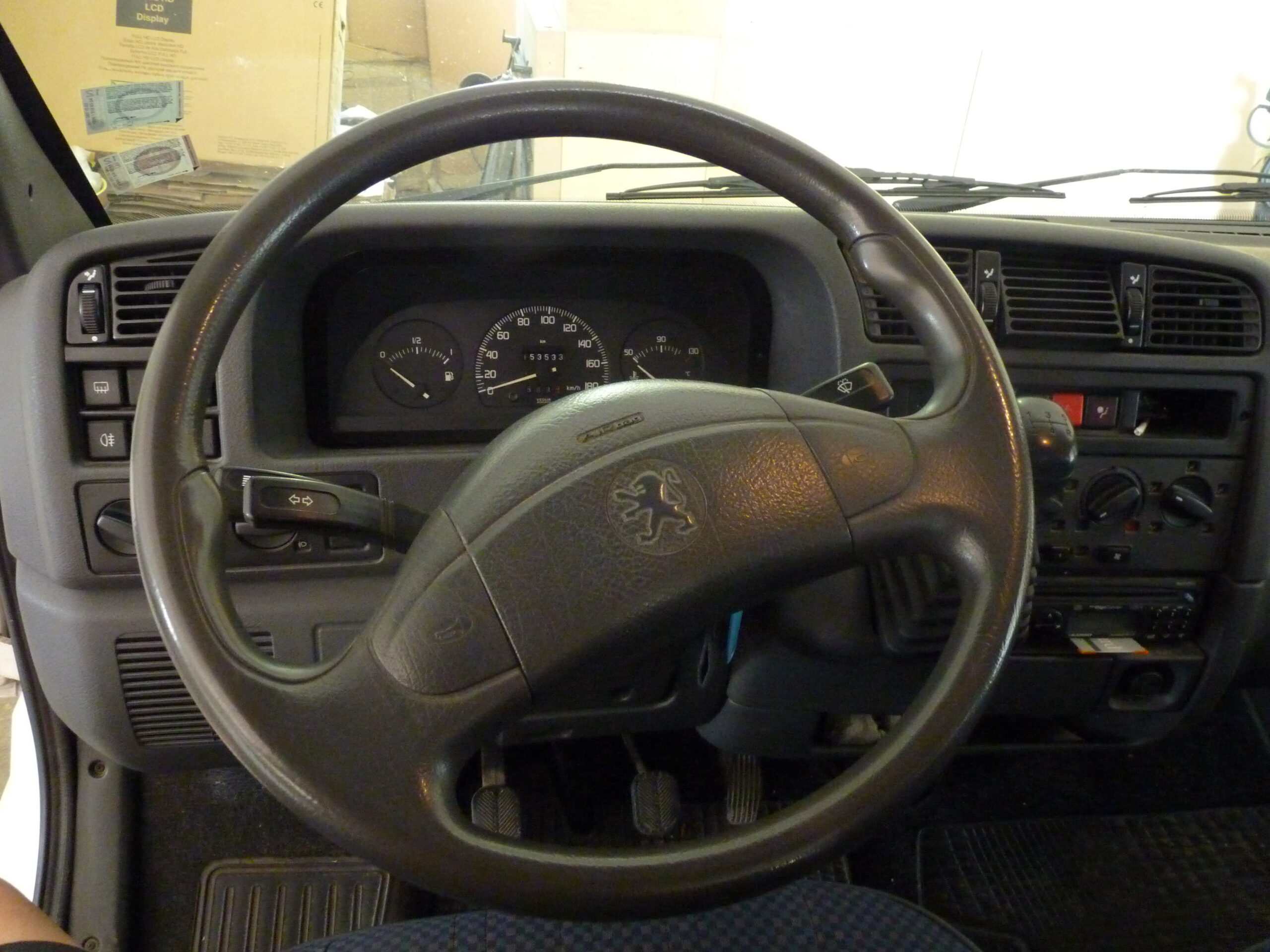 VAN PEUGEOT BOXER TURBO DIESEL - van horn 2/ long beep