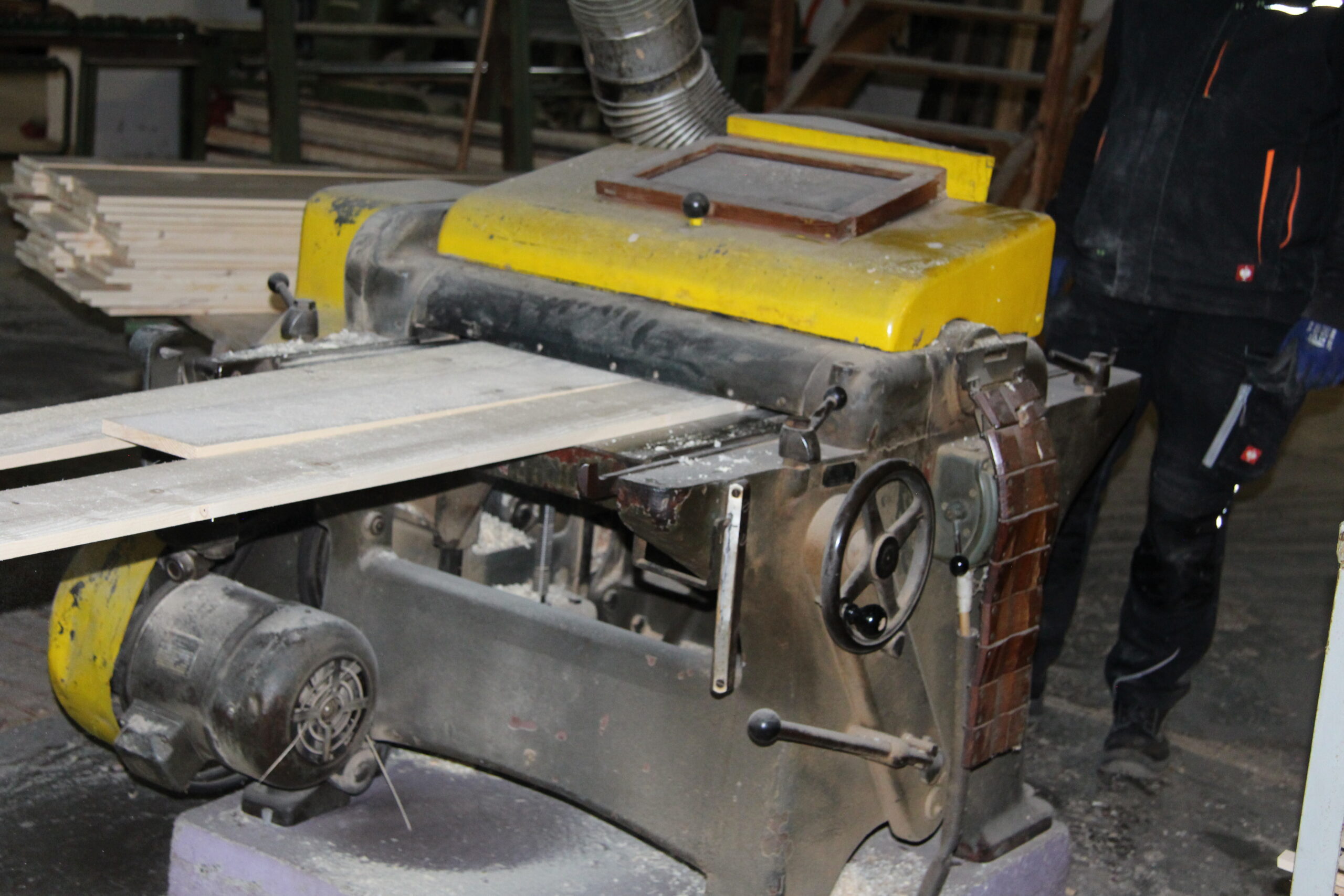 Thickness Planer (Wooden Box)
